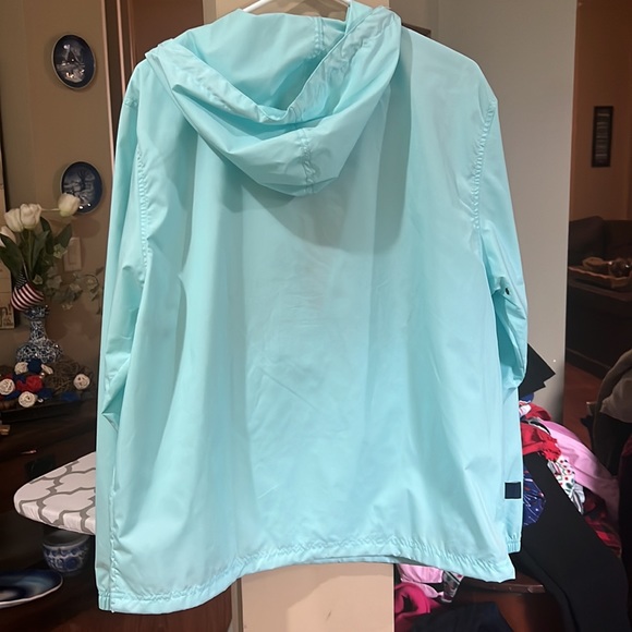 Charles Rivers rain jacket - Picture 6 of 6